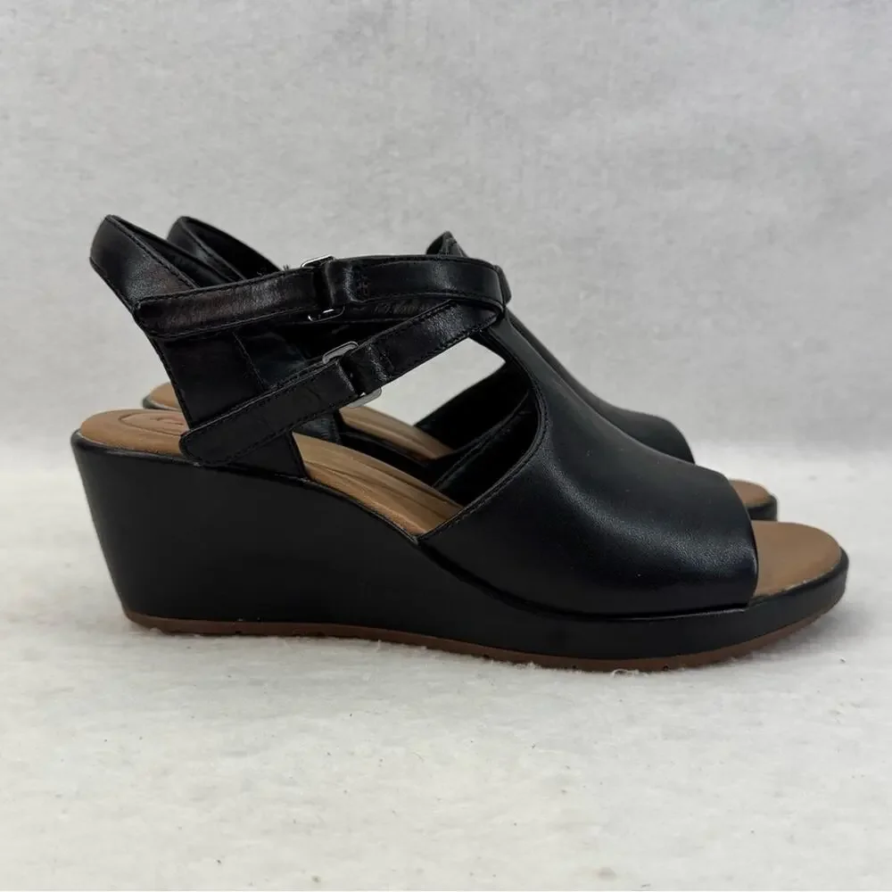 EUC Clarks Unstructured Black Leather Wedges Shoes Heels size 8.5 Worn Once